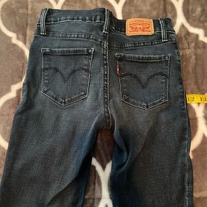 Levis 311 shaping skinny jean